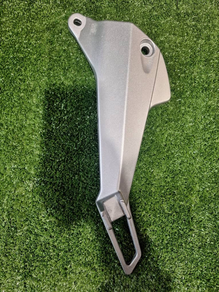 براکت سمت چپ ویو